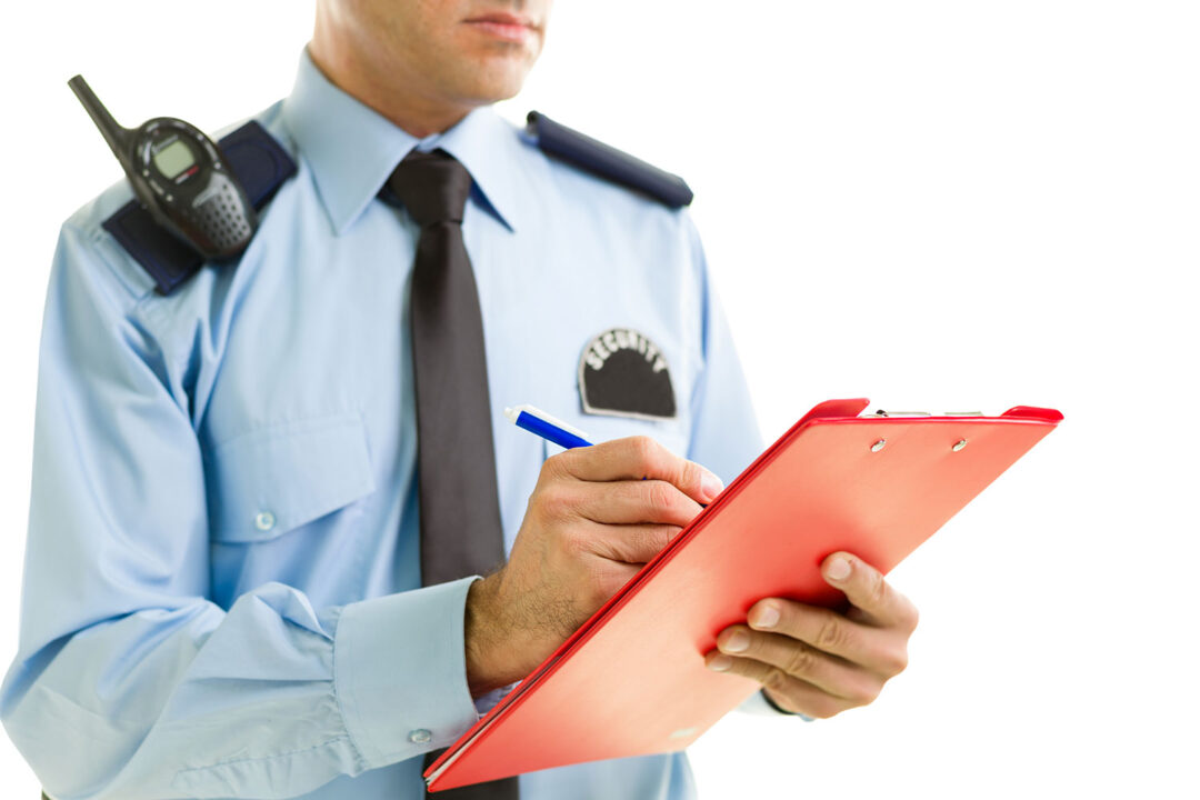 GUARDIA DE SEGURIDAD CON CURSO DE OS10