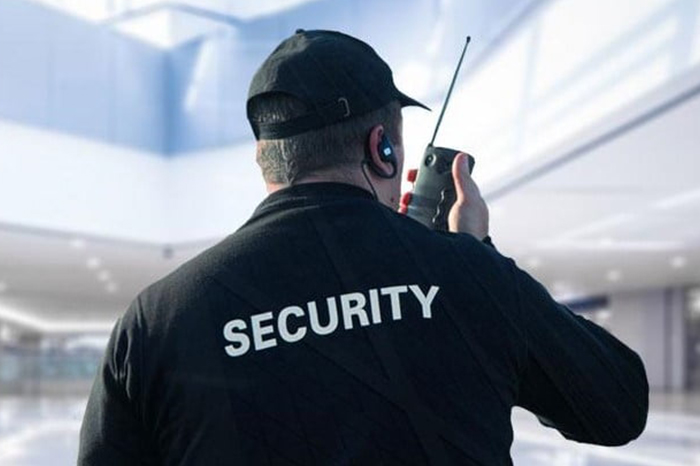 Guardia de seguridad para supermercado en Coelemu