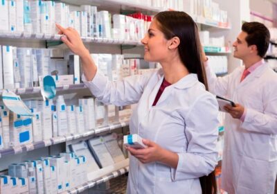 AUXILIAR-DE-FARMACIA